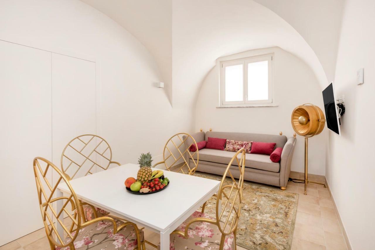 Divo Apartments - Spanish Steps Рим Экстерьер фото