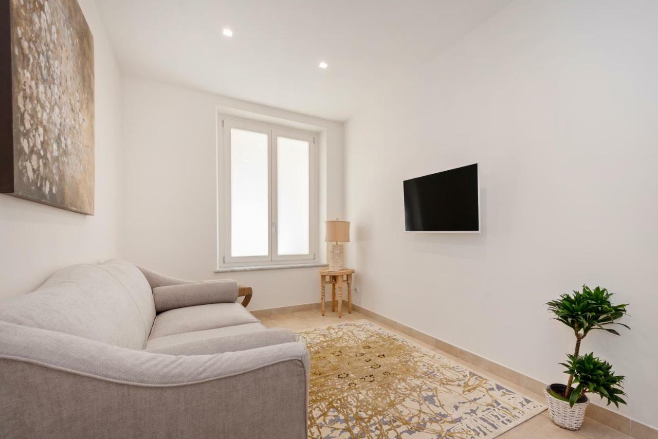 Divo Apartments - Spanish Steps Рим Экстерьер фото